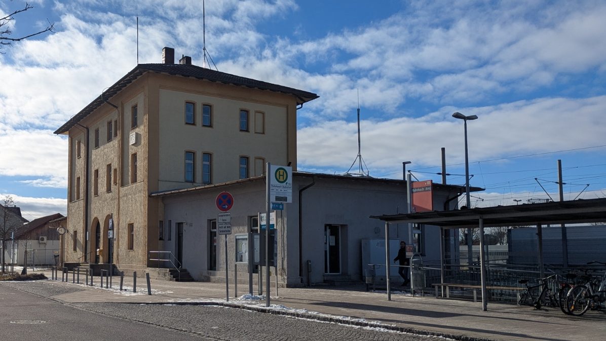Bahnhofsgebäude in Rohrbach an der Ilm